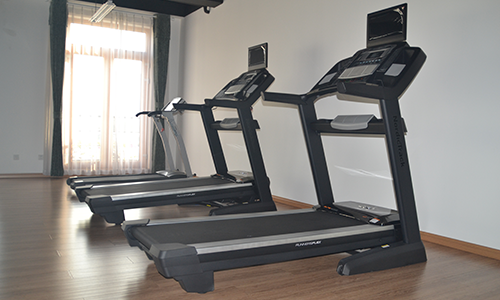 少妇被躁爽到高潮无码文